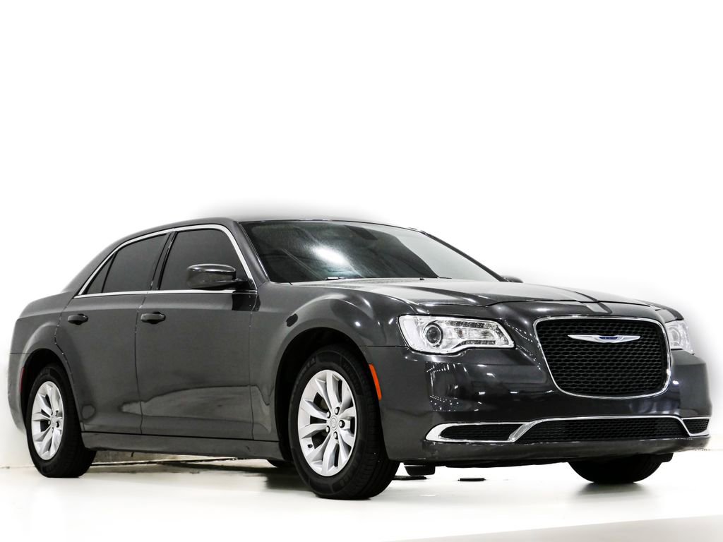 Used 2023 Chrysler 300 Touring