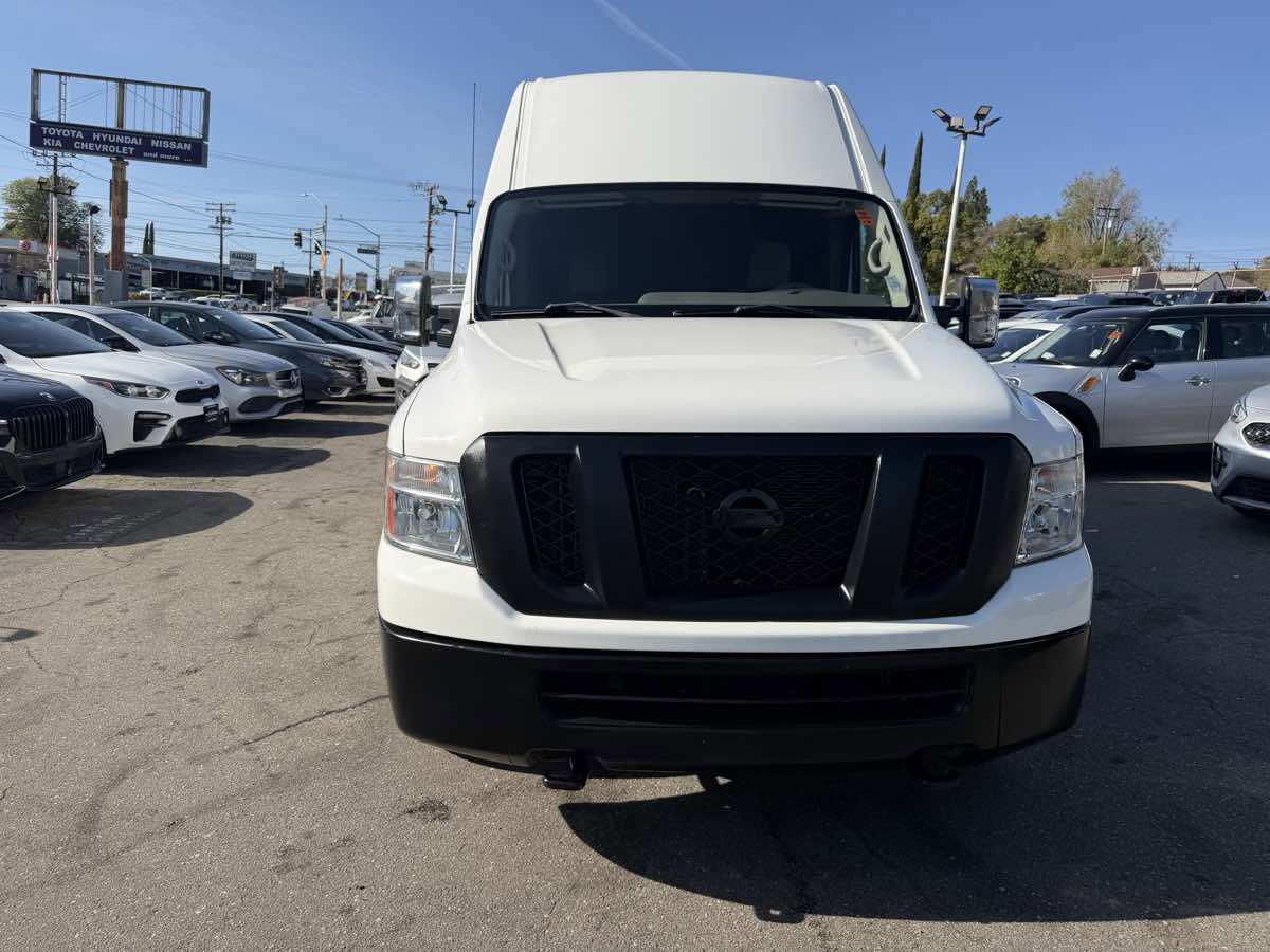 Used 2019 Nissan NV 2500 SV image 2
