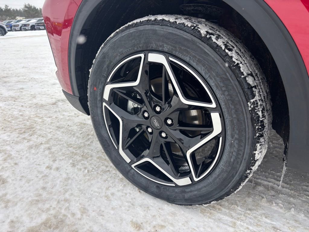 New 2026 Ford Escape Platinum w/ Premium Technology Package image 11