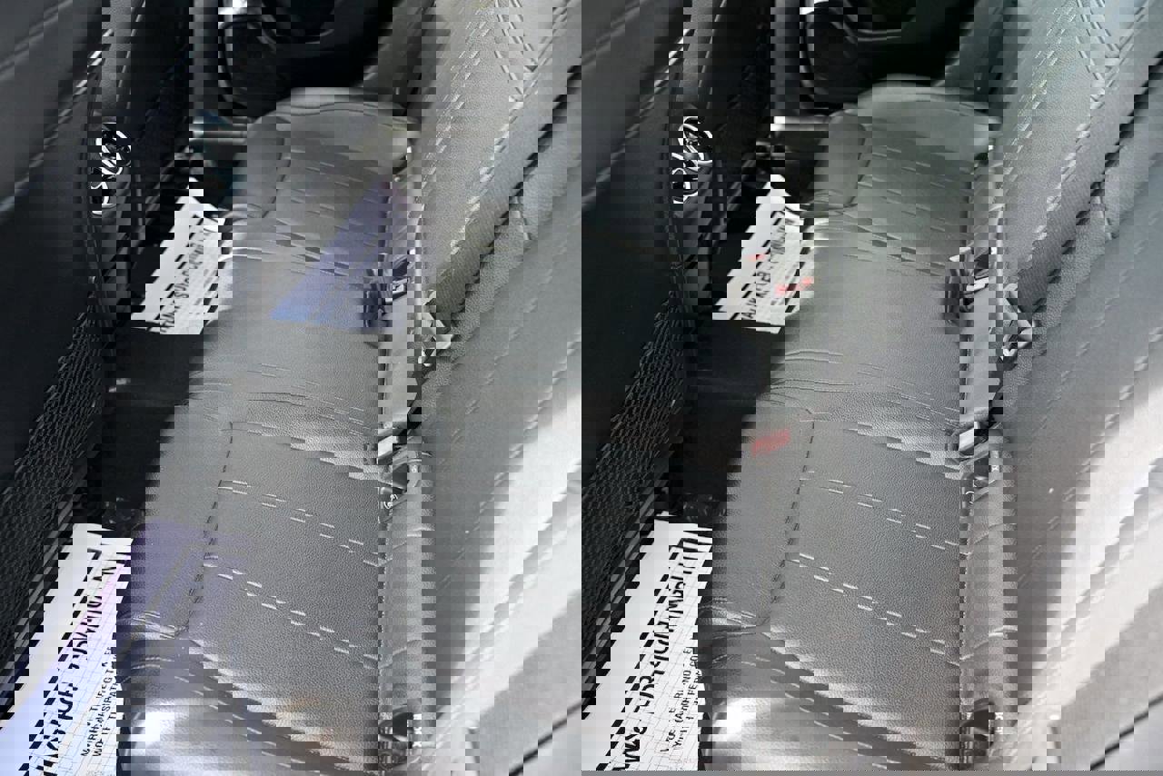 Used 2020 Mercedes-Benz A 220 w/ Premium Package image 10