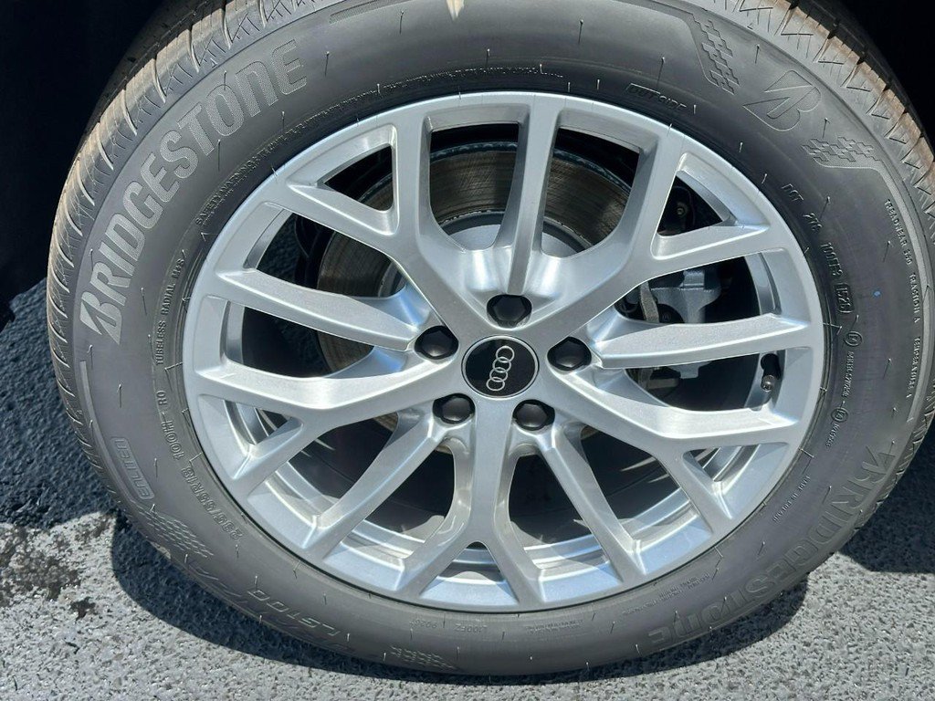 New 2026 Audi Q3 quattro 2.0T AWD/4WD image 4