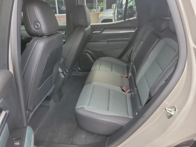 Used 2026 GMC Terrain AT4 AWD/4WD image 23