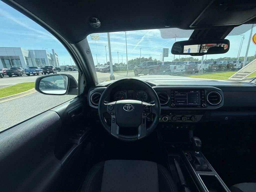 Used 2020 Toyota Tacoma TRD Sport w/ Technology Package AWD/4WD image 26