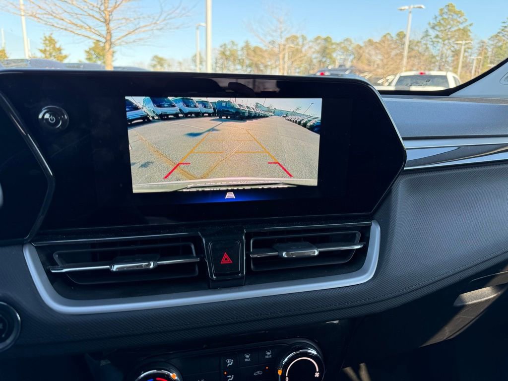 Used 2025 Chevrolet TrailBlazer LT image 17