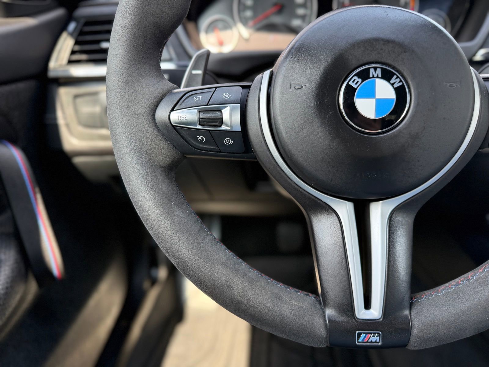 Used 2019 BMW M4 CS w/ Executive Package RWD image 22