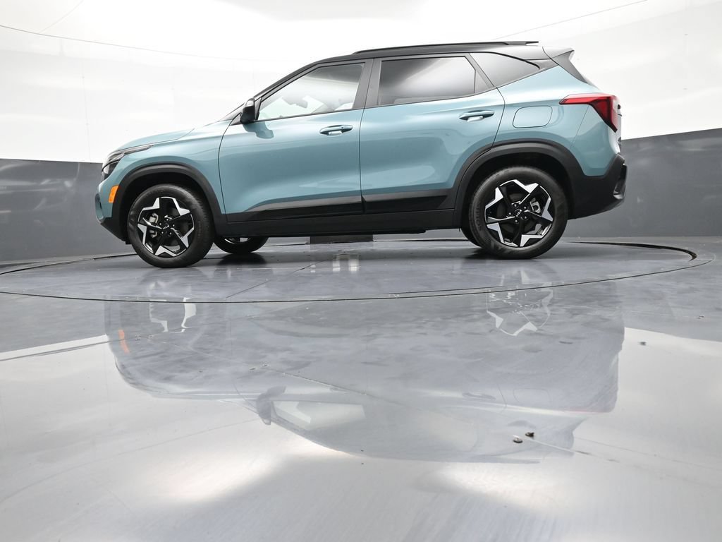 Certified 2025 Kia Seltos S AWD/4WD image 32