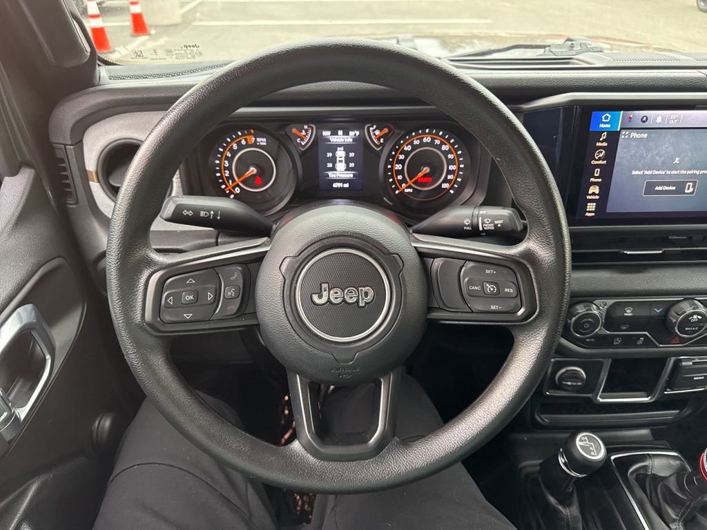 Used 2024 Jeep Gladiator Sport image 15