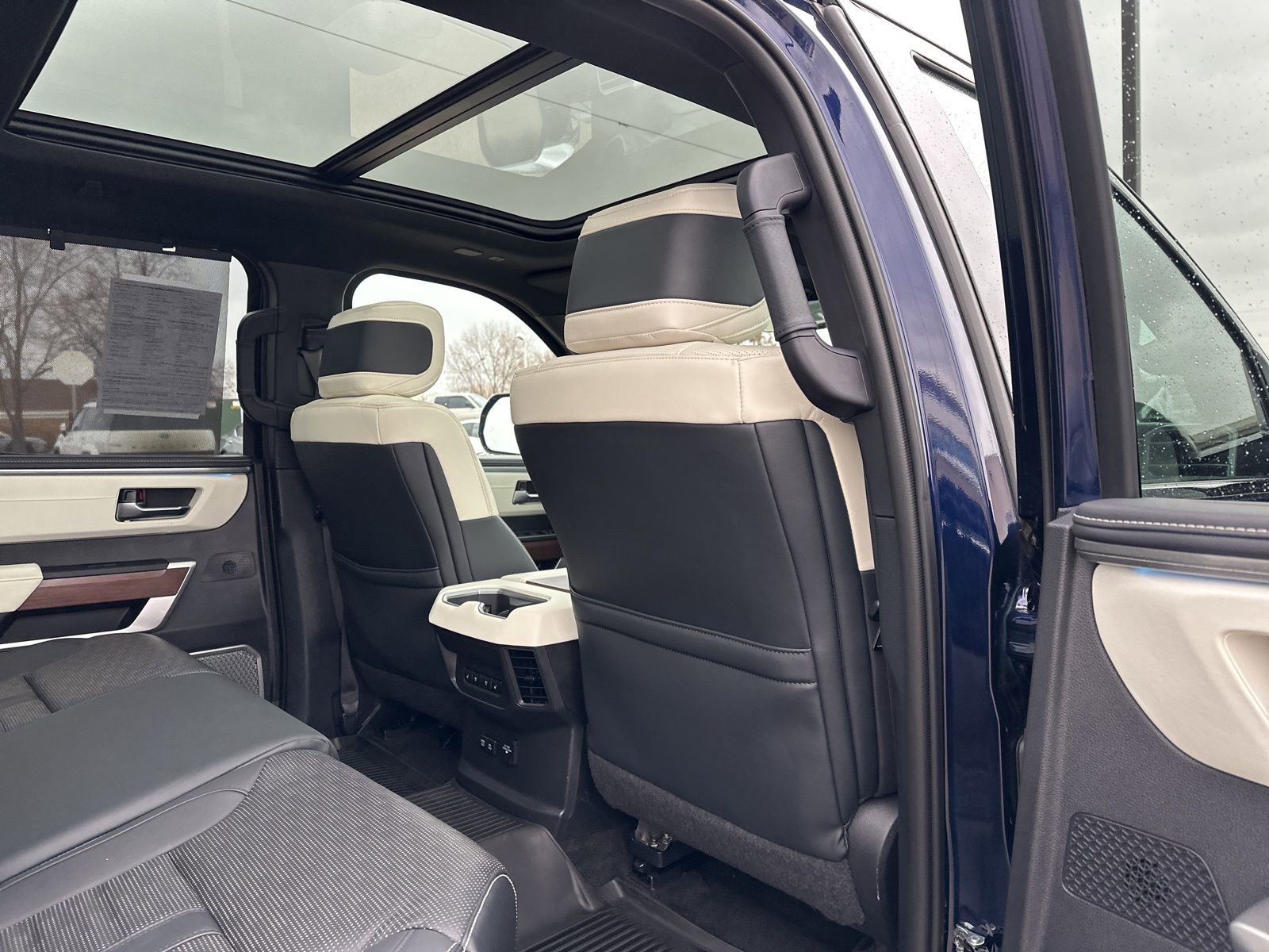 Used 2022 Toyota Tundra Capstone AWD/4WD image 34