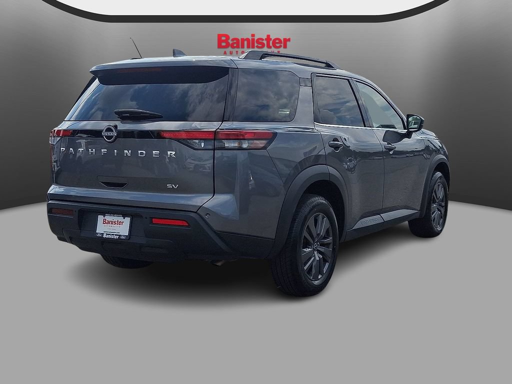 Used 2024 Nissan Pathfinder SV FWD image 4
