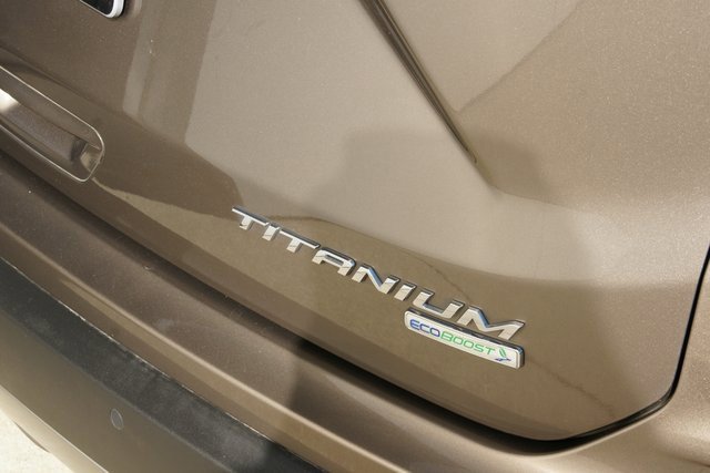 Used 2019 Ford Edge Titanium image 9