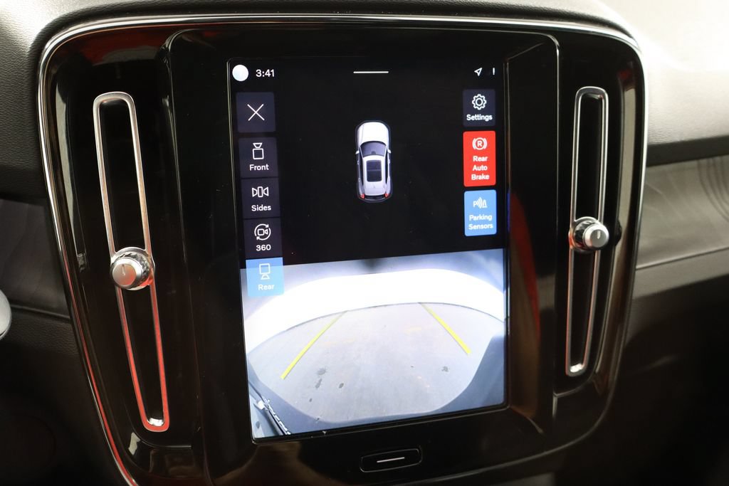 Used 2023 Volvo XC40 Recharge Plus AWD/4WD image 35