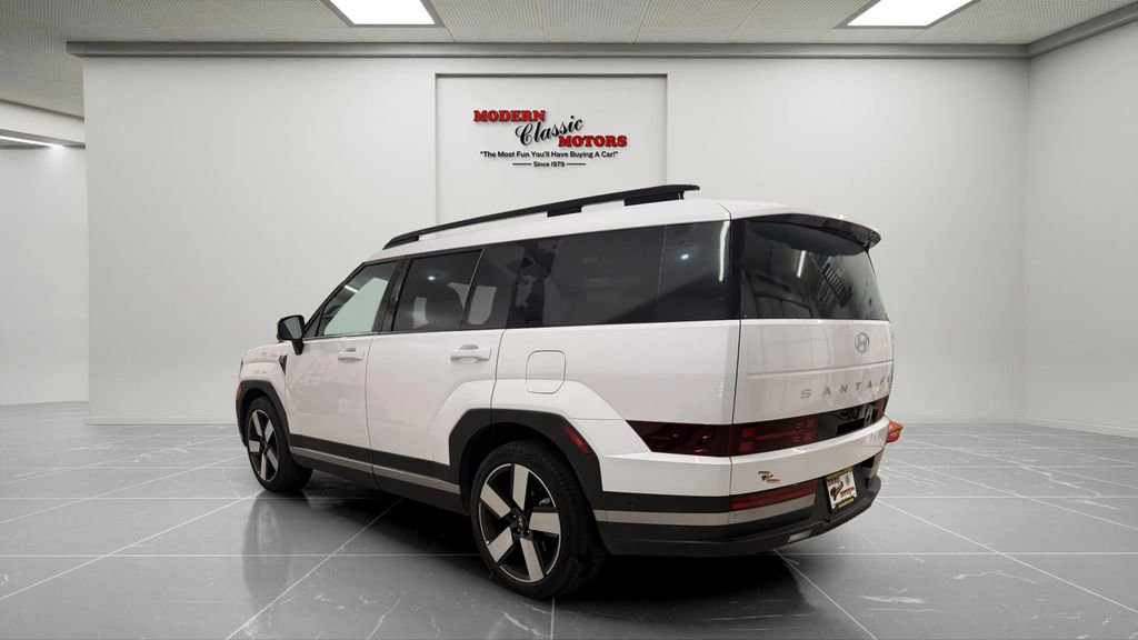 Used 2025 Hyundai Santa Fe Limited AWD/4WD image 5