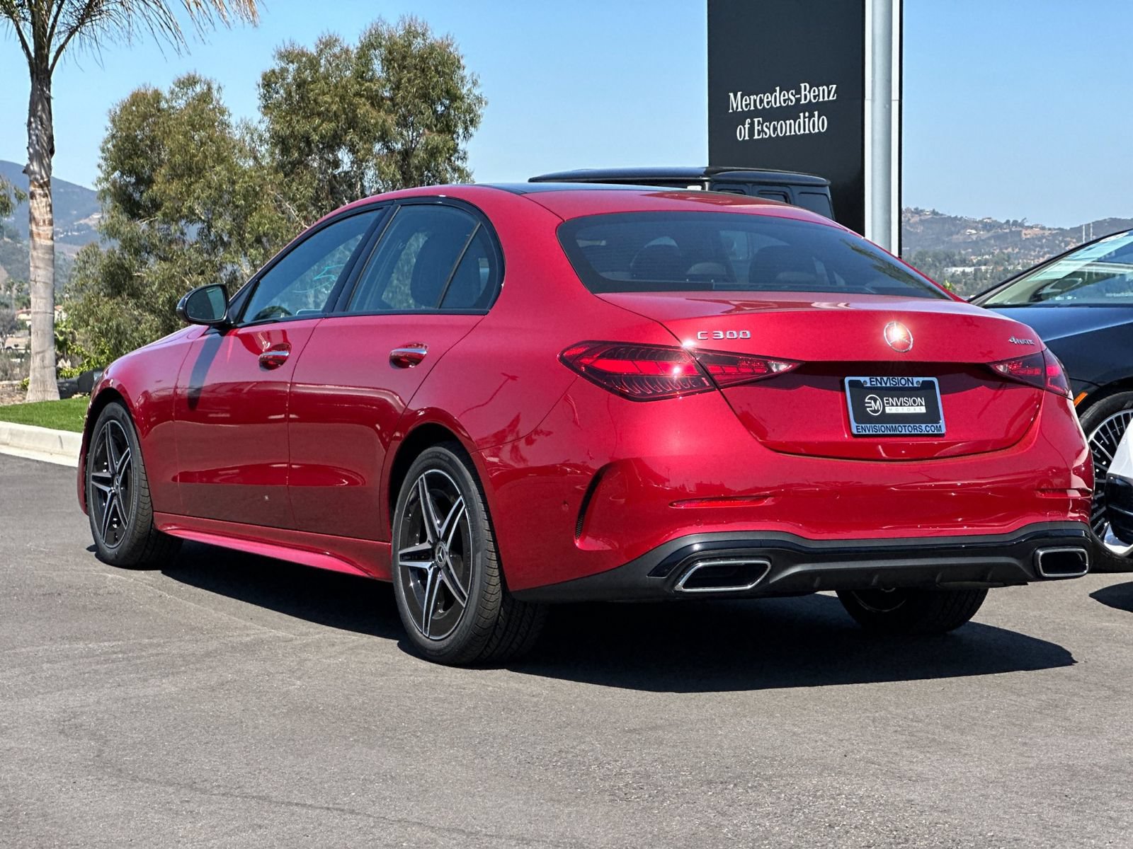 Used 2025 Mercedes-Benz C 300 4MATIC Sedan image 5