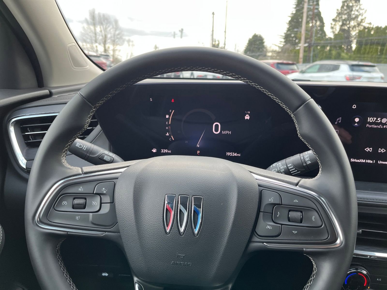 Used 2025 Buick Encore GX Preferred image 28