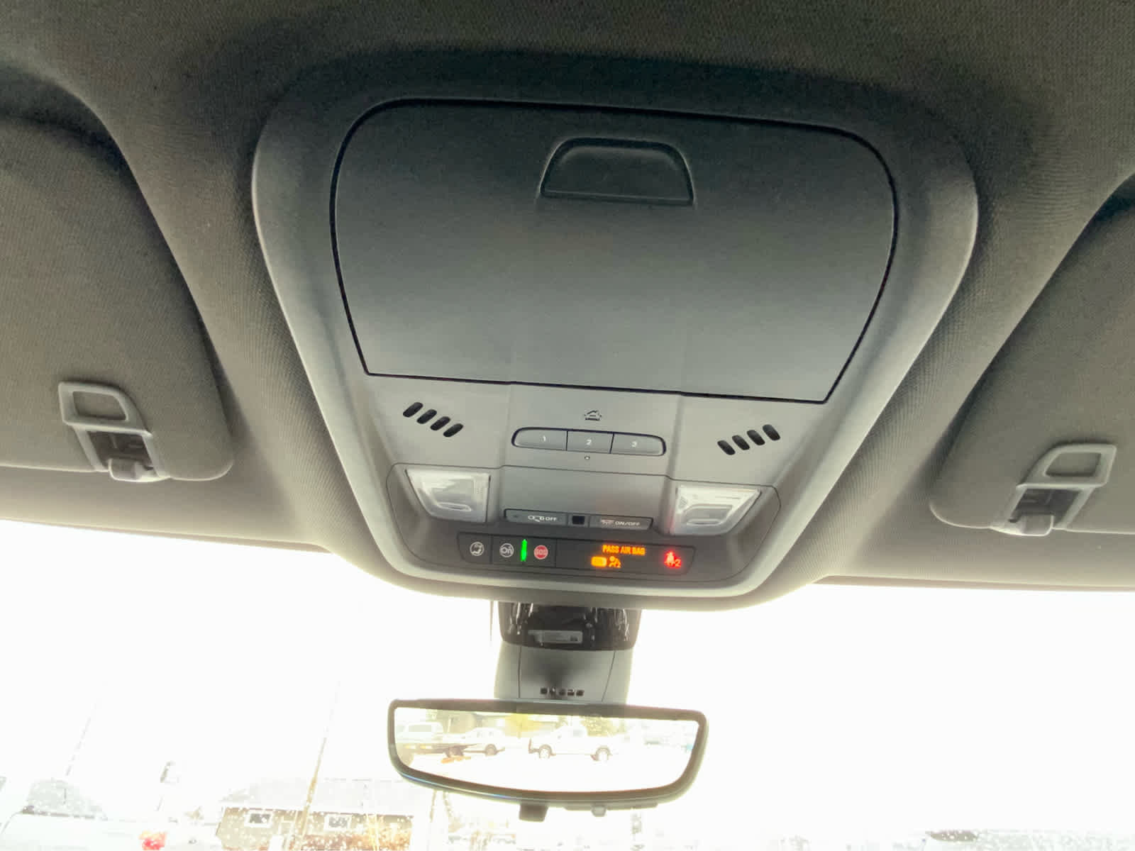 Used 2022 Buick Enclave Premium AWD/4WD image 44