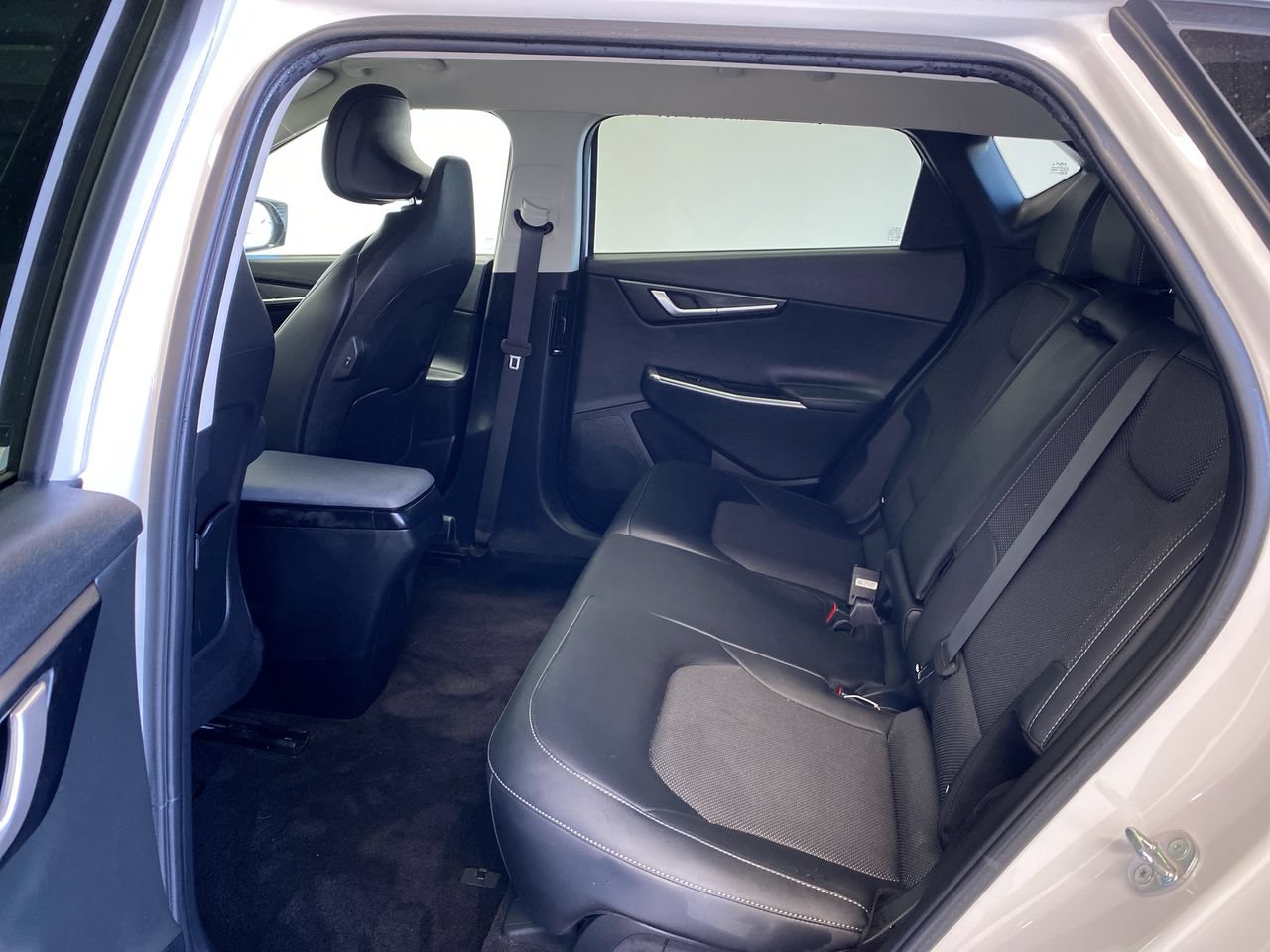 Certified 2024 Kia EV6 Light RWD image 32
