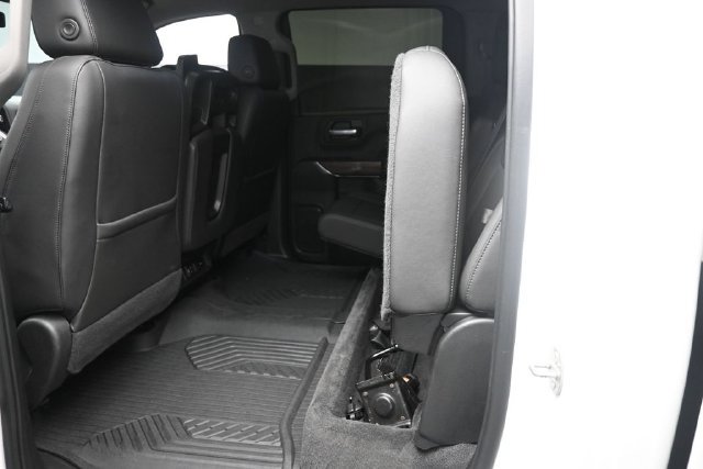 Used 2020 Chevrolet Silverado 1500 LT w/ All-Star Edition AWD/4WD image 21