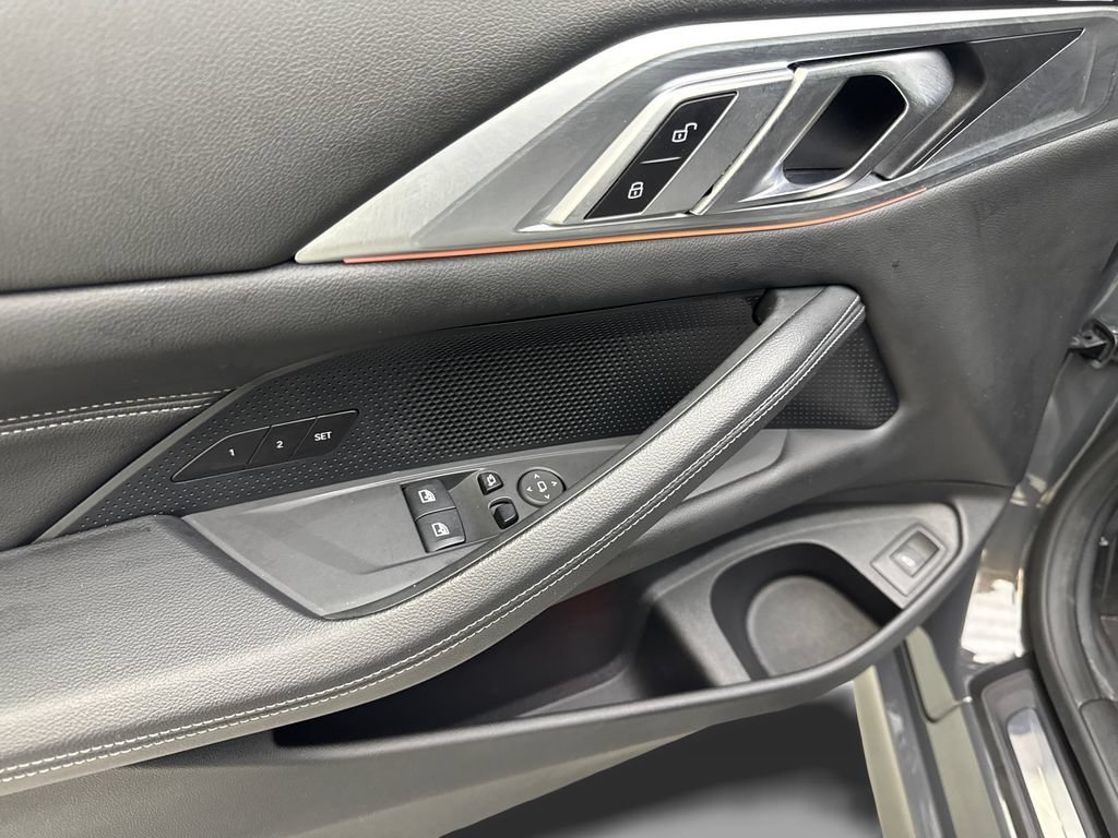 Used 2022 BMW 430i Coupe w/ Convenience Package RWD image 32