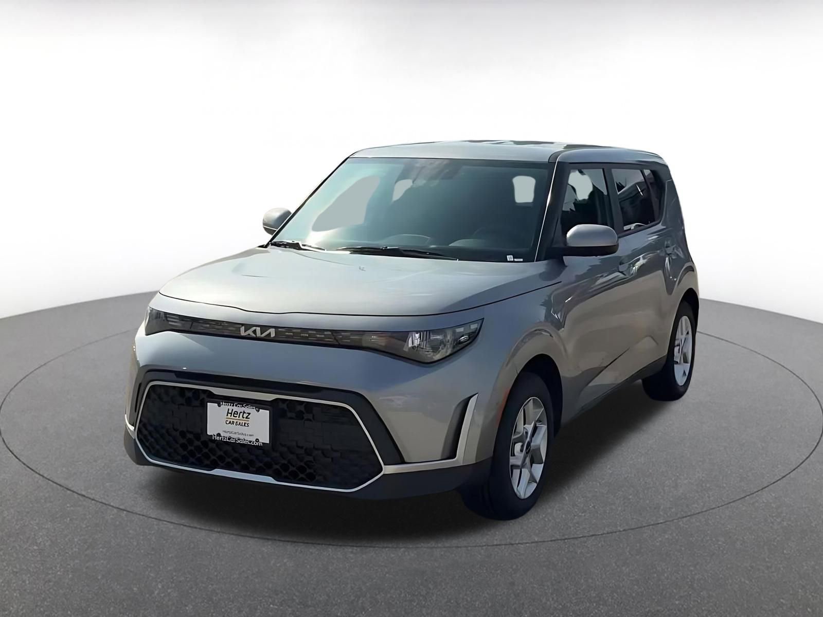 Used 2025 Kia Soul LX w/ LX Technology Package FWD image 7