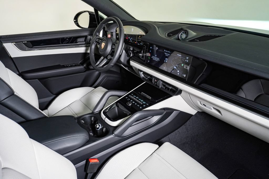New 2026 Porsche Cayenne S AWD/4WD image 14