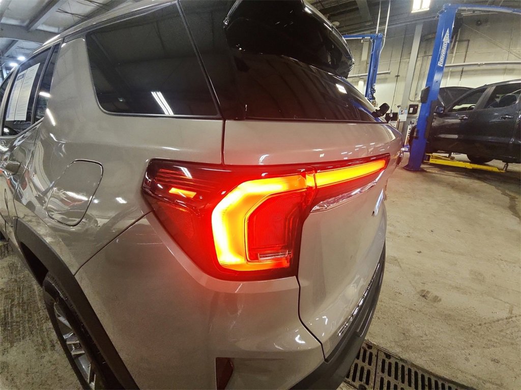 Certified 2025 GMC Terrain Elevation image 30