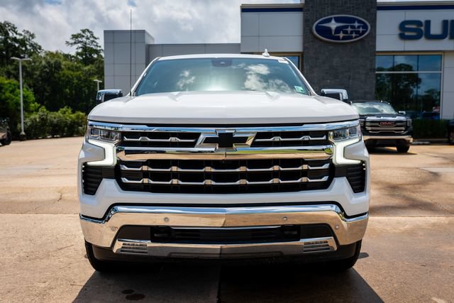 Used 2024 Chevrolet Silverado 1500 LTZ AWD/4WD image 12