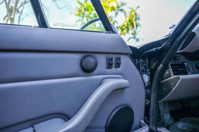 Used 1995 Porsche 911 Carrera image 32