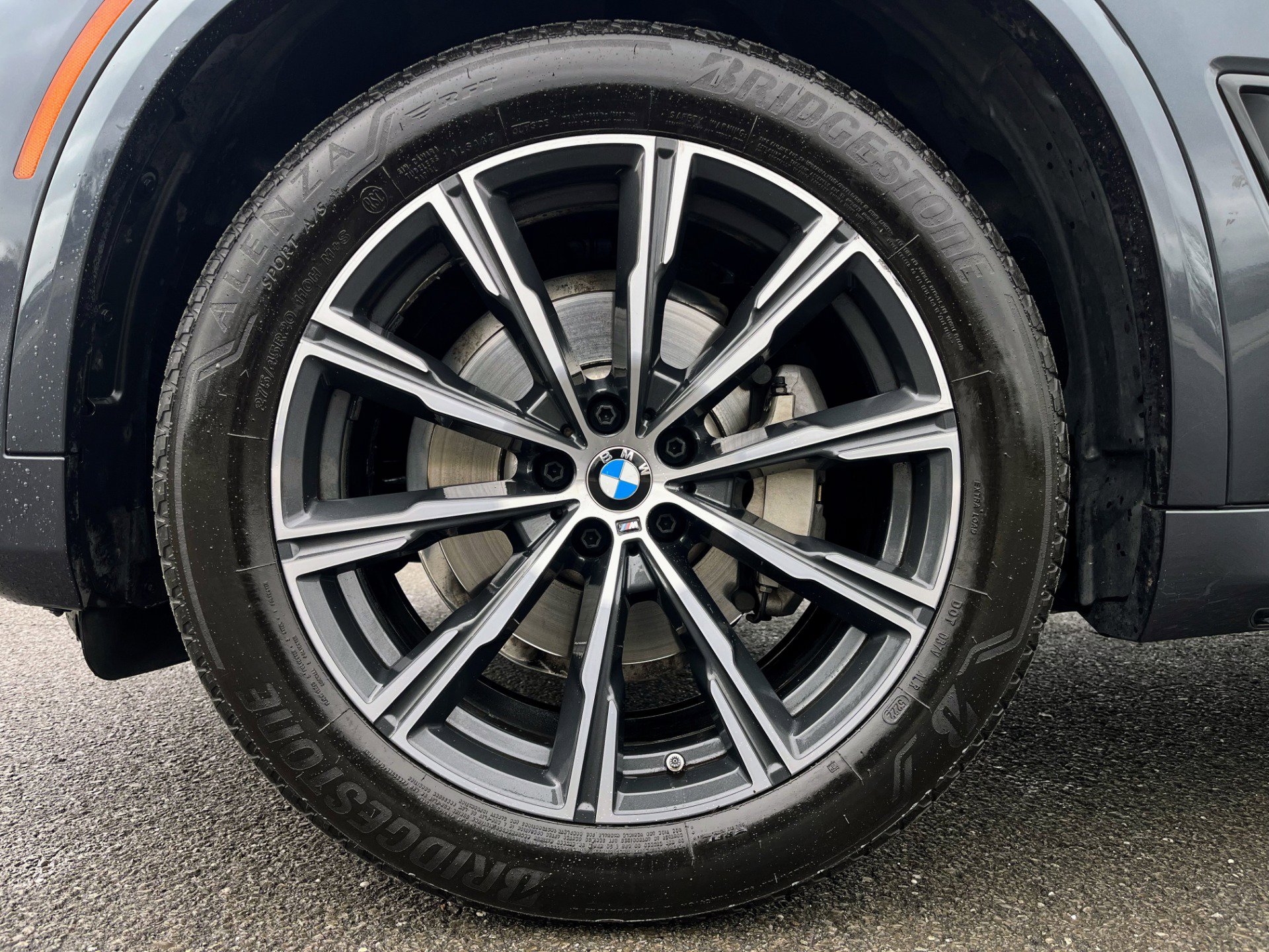 Used 2022 BMW X5 xDrive40i w/ M Sport Package image 74