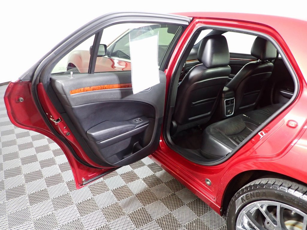 Used 2012 Chrysler 300 Limited image 21