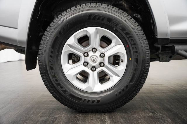 Used 2019 Toyota 4Runner SR5 RWD image 41
