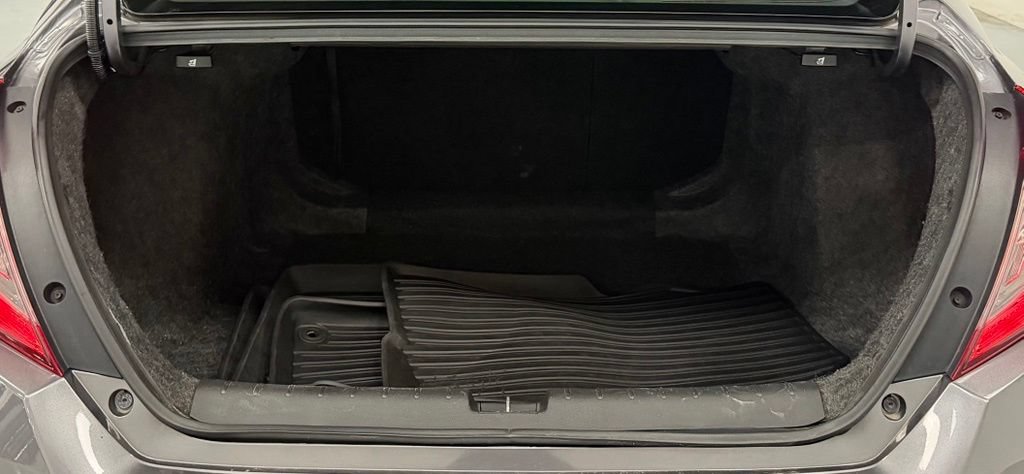 Used 2016 Honda Civic Touring image 26