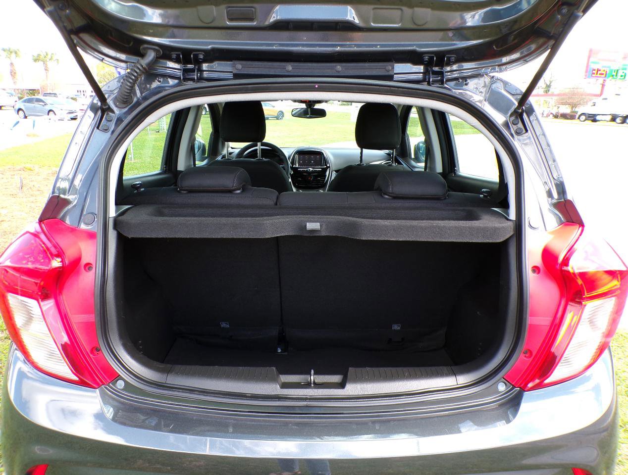 Used 2022 Chevrolet Spark LT FWD image 8