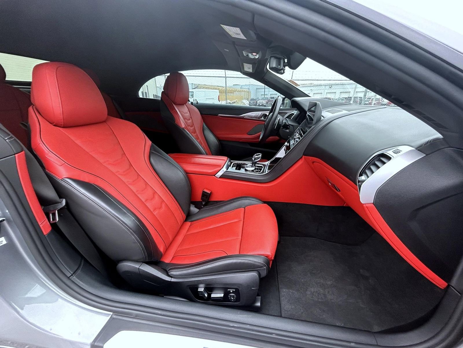 Used 2023 BMW M850i xDrive Convertible image 16