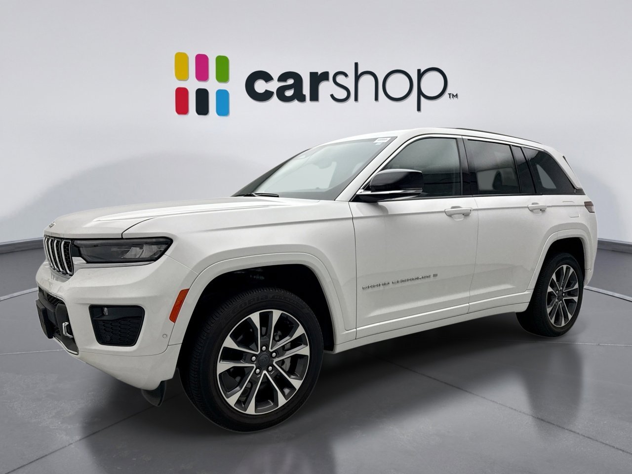 Used 2024 Jeep Grand Cherokee Overland w/ Trailer Tow Package image 1