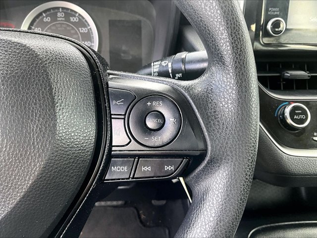 Used 2020 Toyota Corolla LE FWD image 21