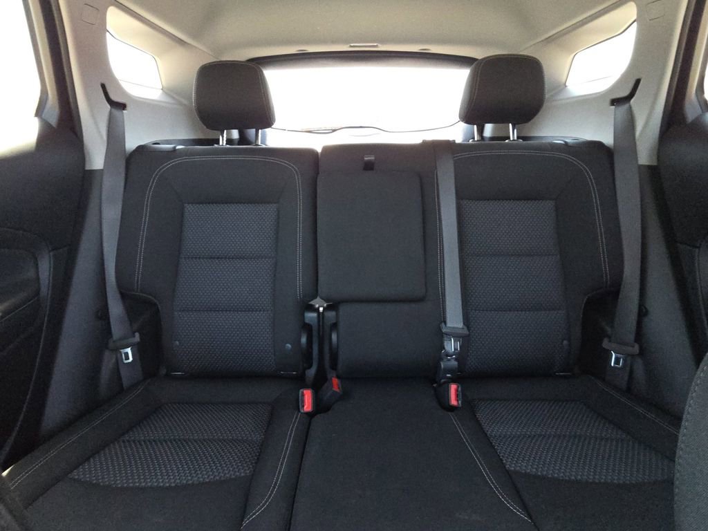 Used 2023 GMC Terrain SLE image 25