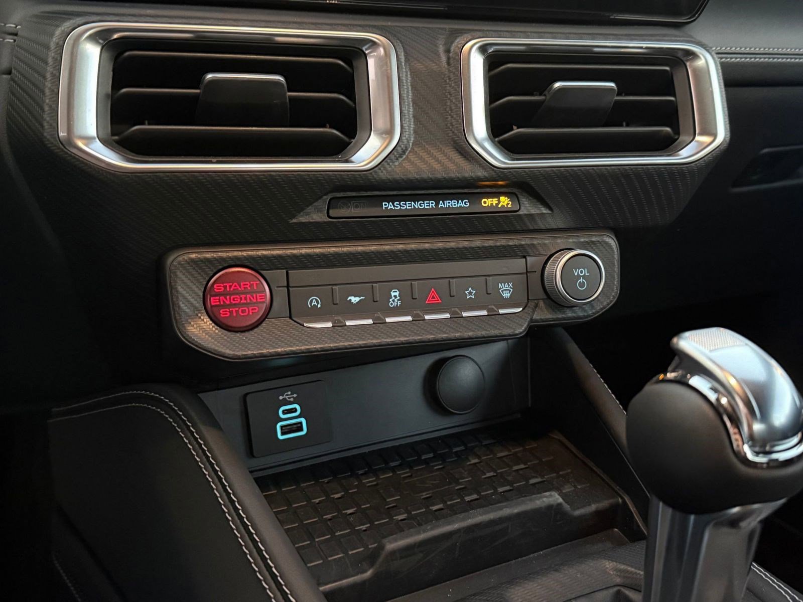 Used 2024 Ford Mustang GT Premium image 27