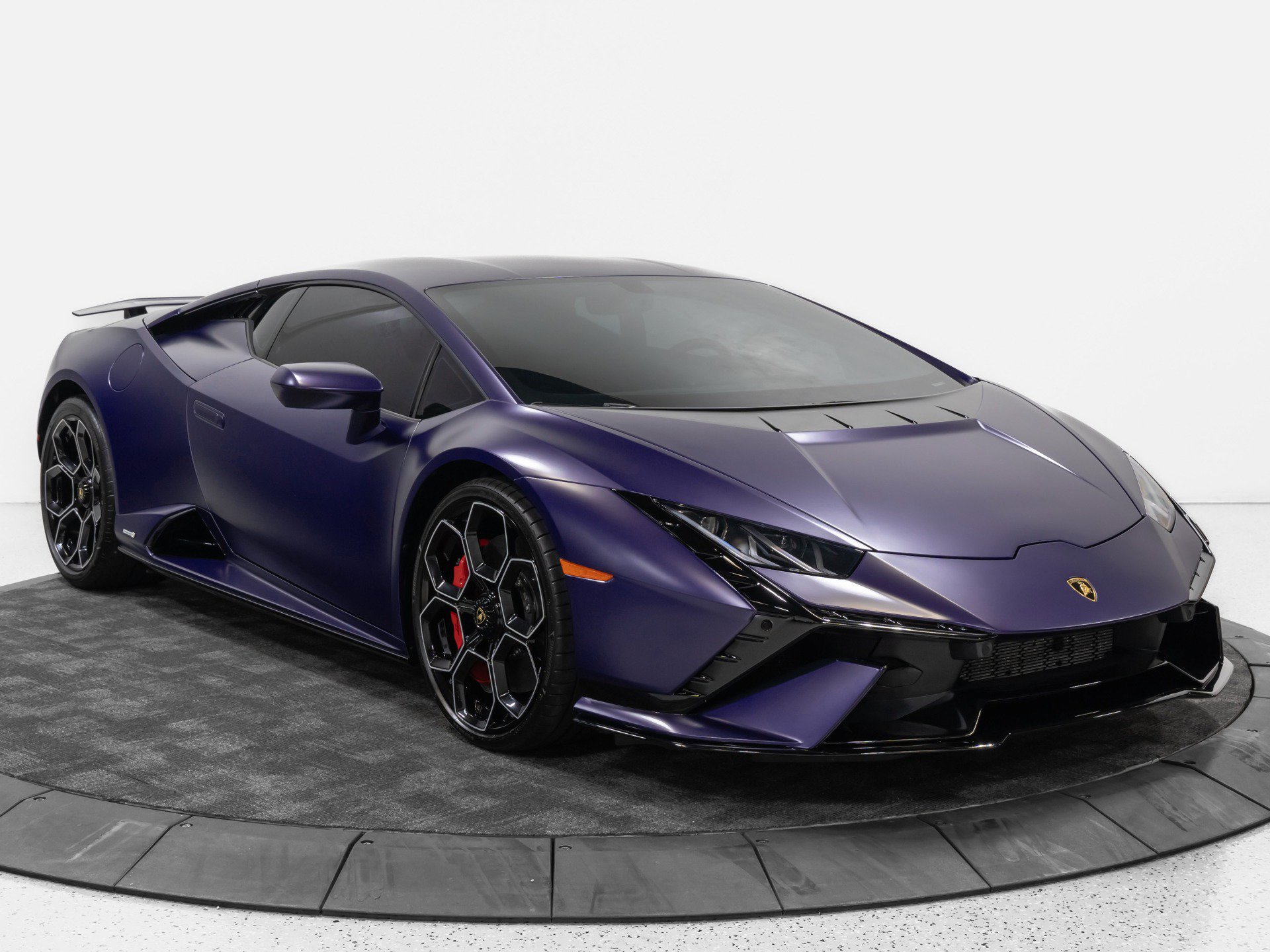 Used 2024 Lamborghini Huracan Tecnica RWD image 12