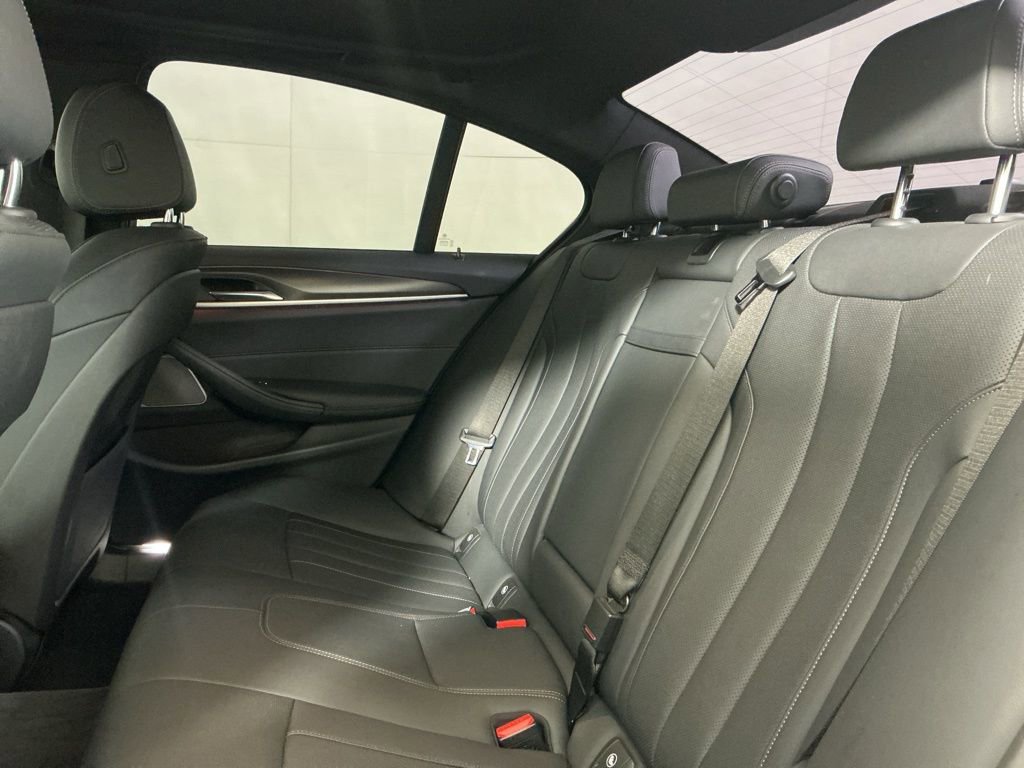 Used 2023 BMW 540i w/ M Sport Package image 27