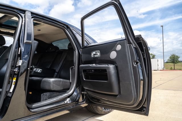 Used 2013 Rolls-Royce Ghost RWD image 22