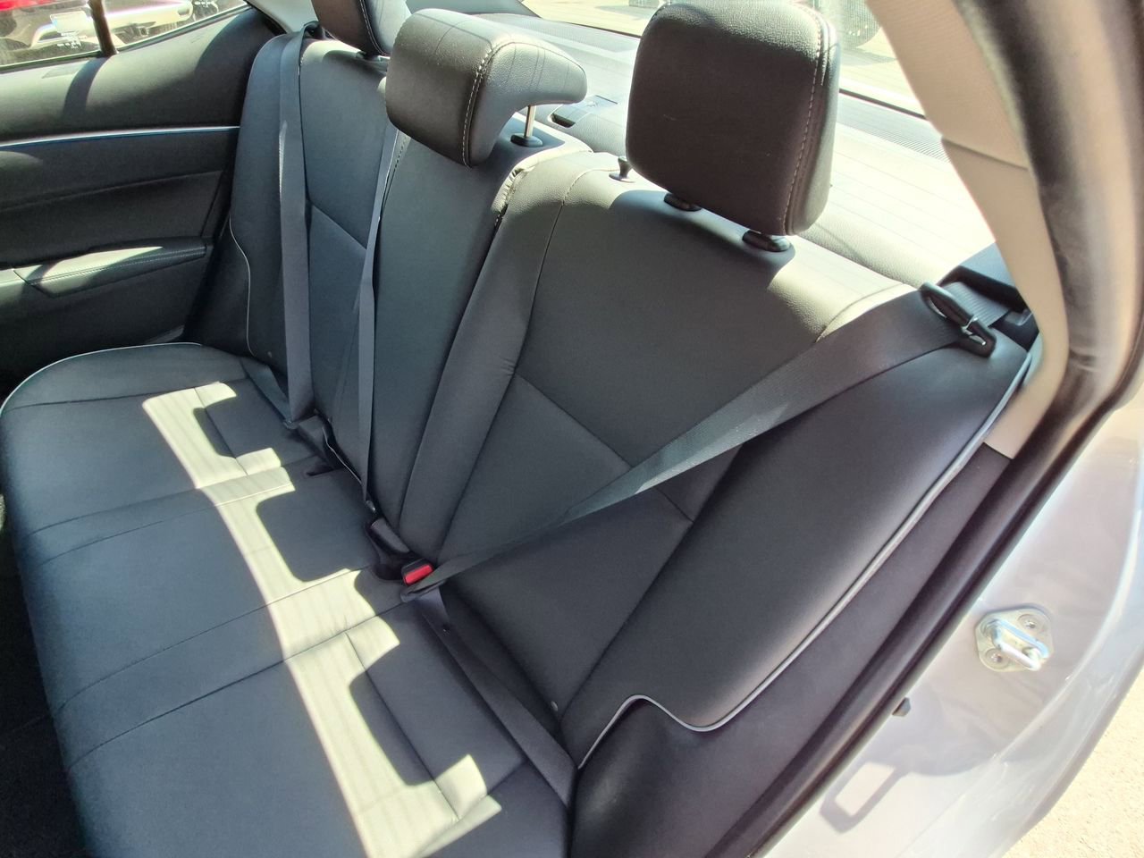 Used 2014 Toyota Corolla LE Premium w/ Driver Convenience Package FWD image 25