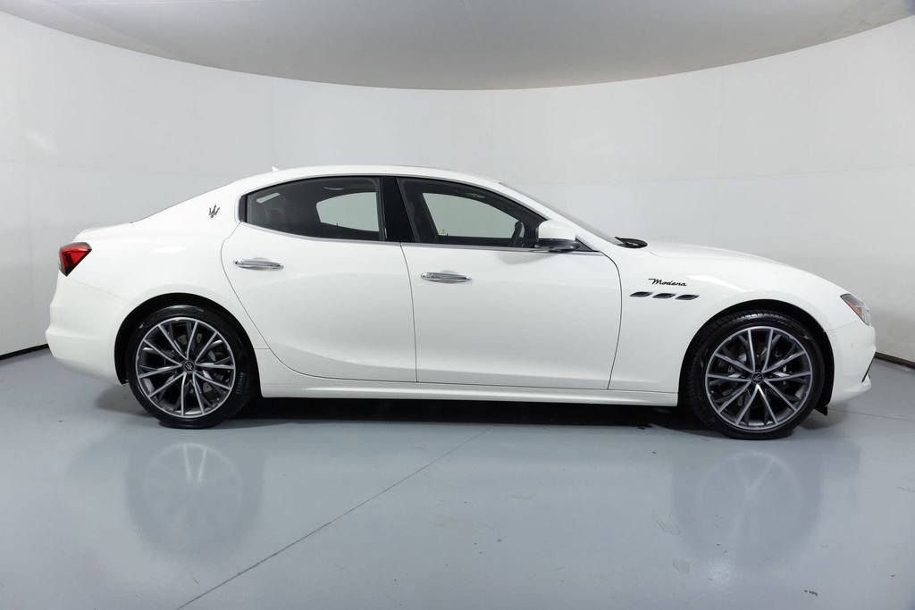 Used 2023 Maserati Ghibli Modena image 11