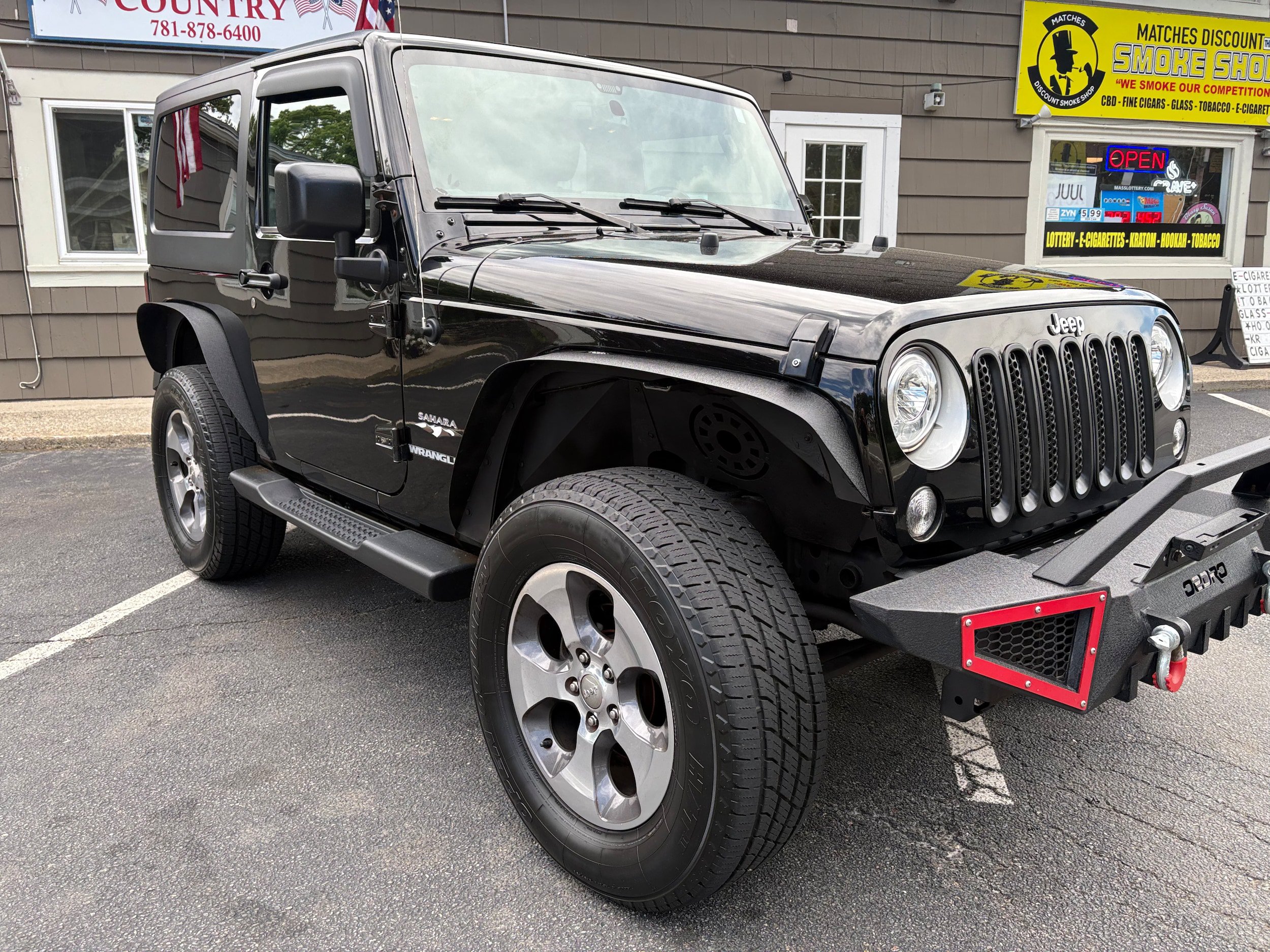 Used 2017 Jeep Wrangler Sahara AWD/4WD image 3