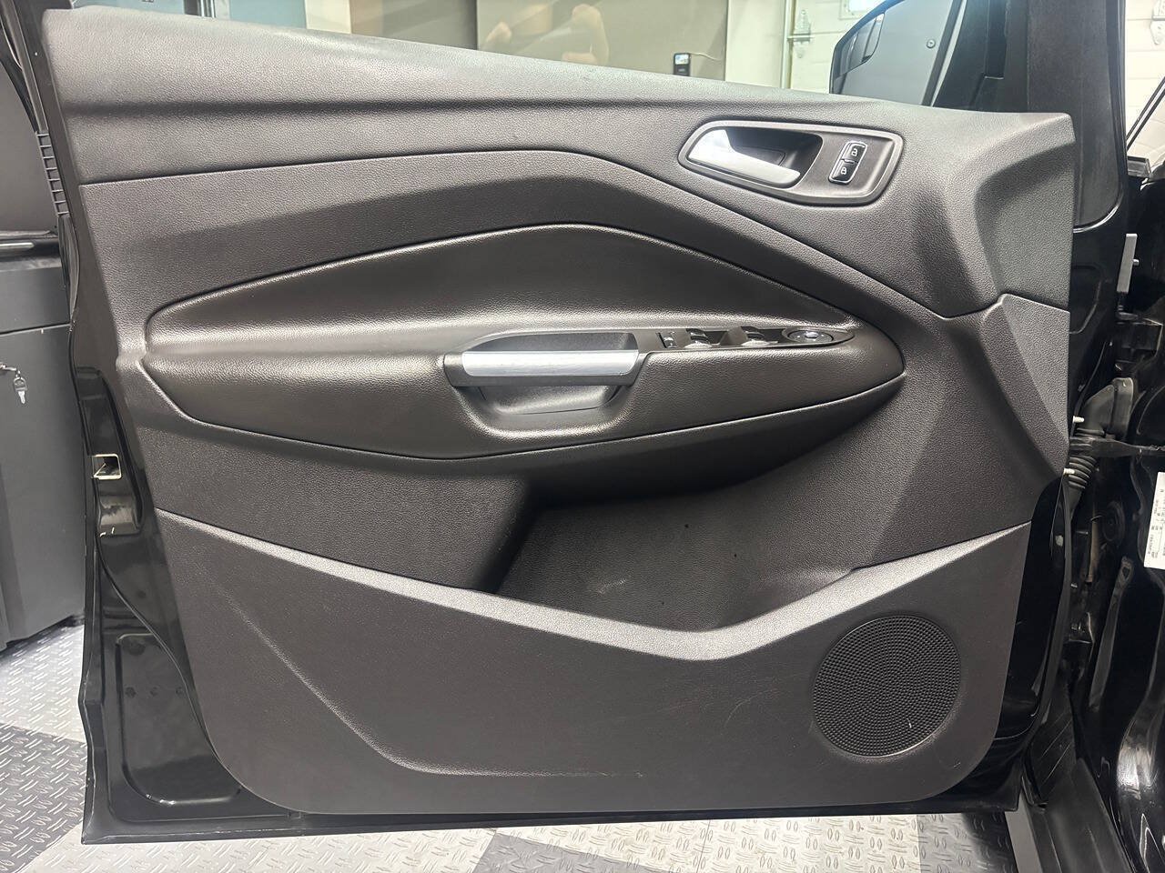 Used 2013 Ford C-MAX SE FWD image 13