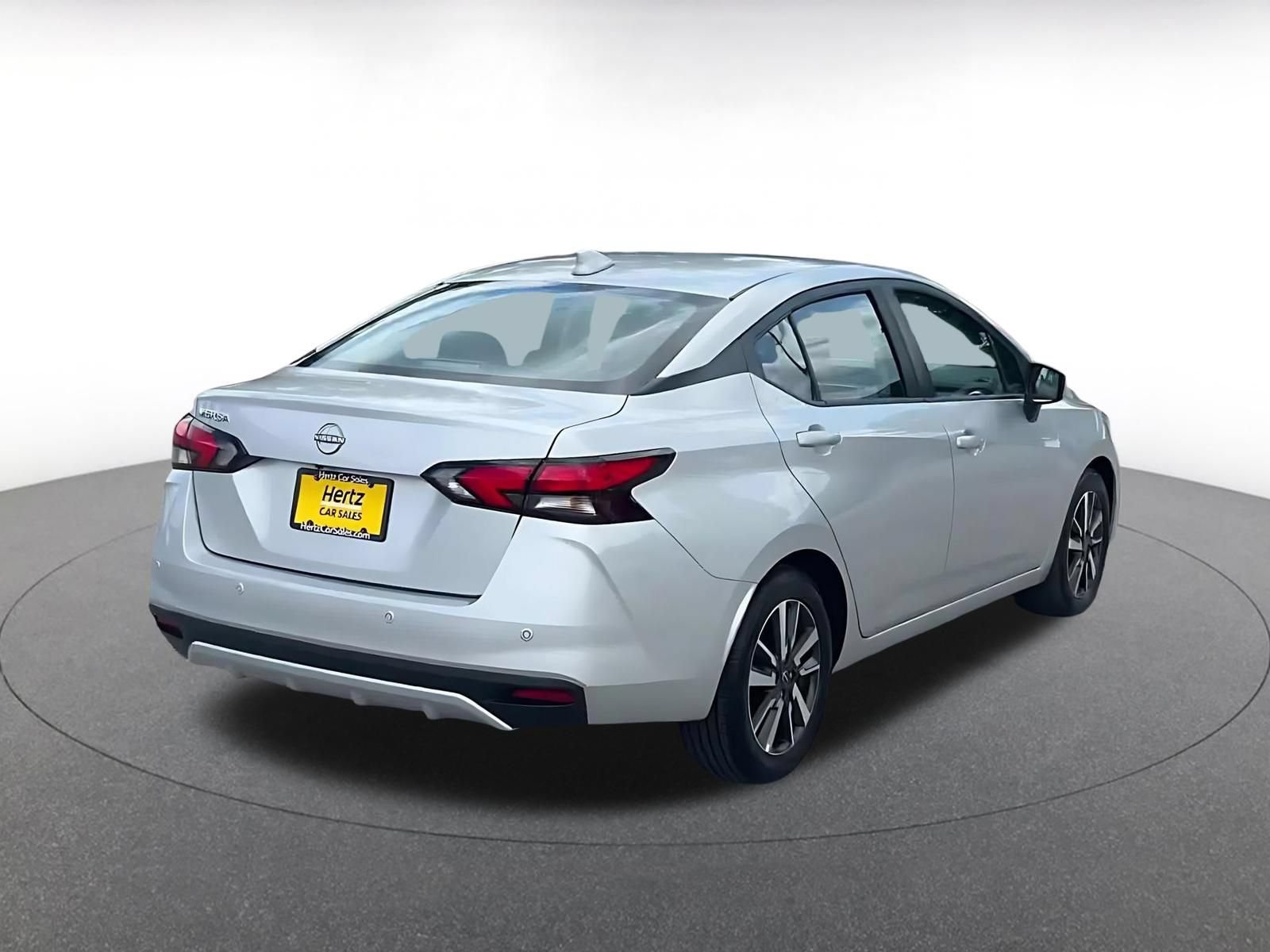 Used 2025 Nissan Versa SV FWD image 14