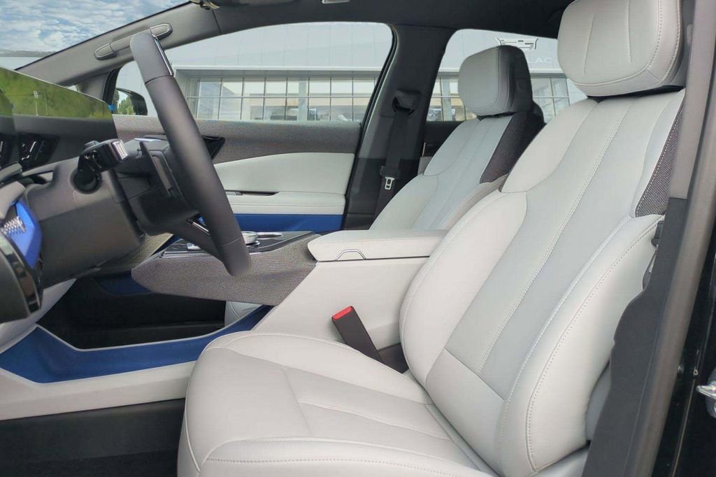 New 2026 Cadillac Optiq Sport 1 image 12