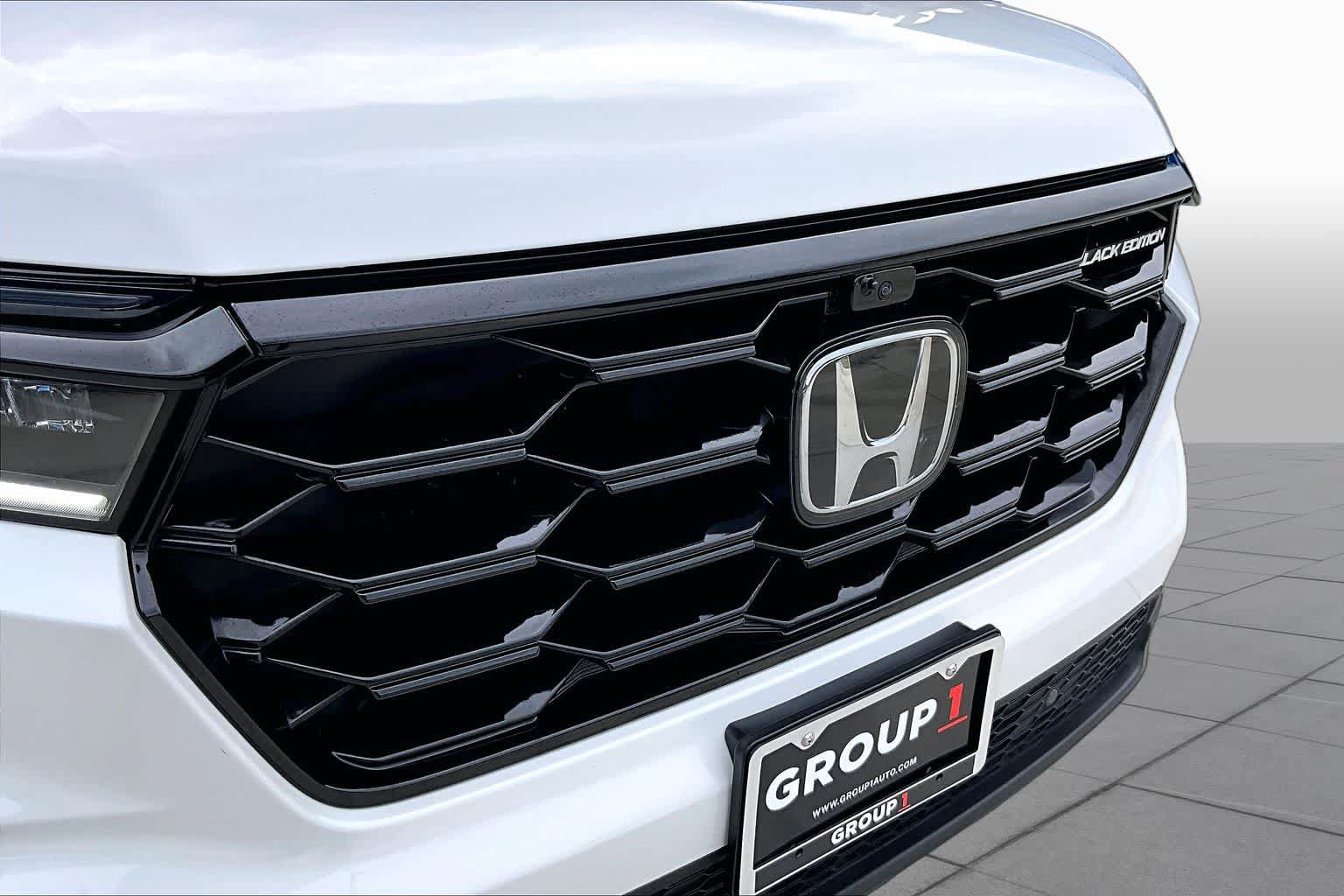 Used 2025 Honda Pilot Black Edition image 30