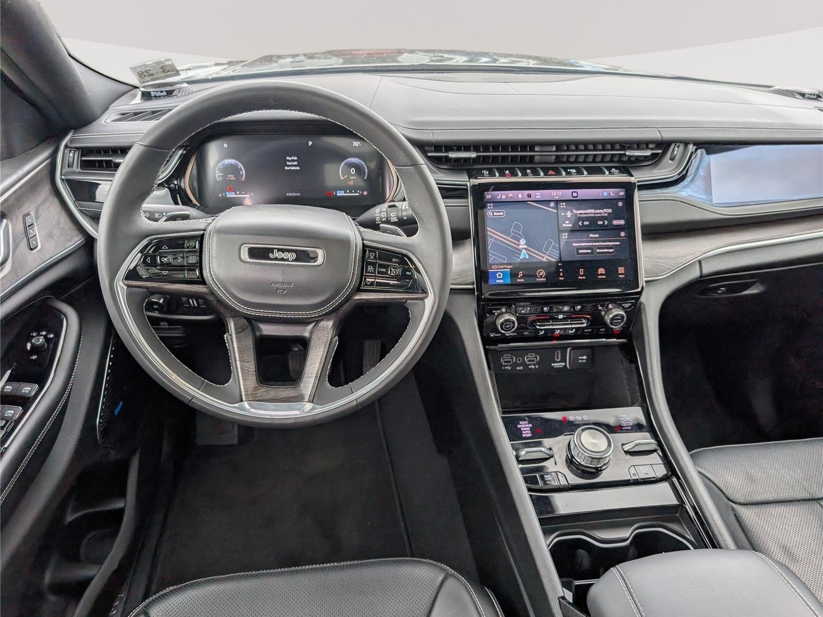 Used 2023 Jeep Grand Cherokee L Overland AWD/4WD image 20