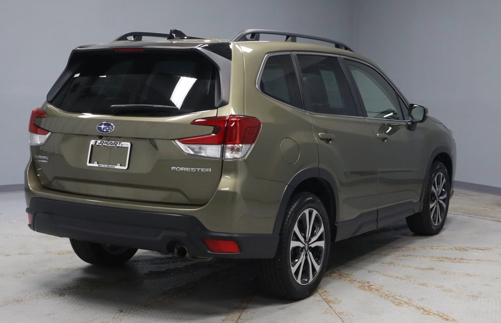Used 2024 Subaru Forester Limited AWD/4WD image 12