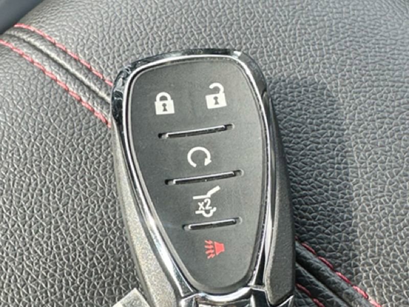 Used 2024 Chevrolet Equinox RS w/ LPO, Floor Liner Package FWD image 29